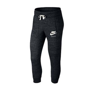 Nike Gym Vintage Capris